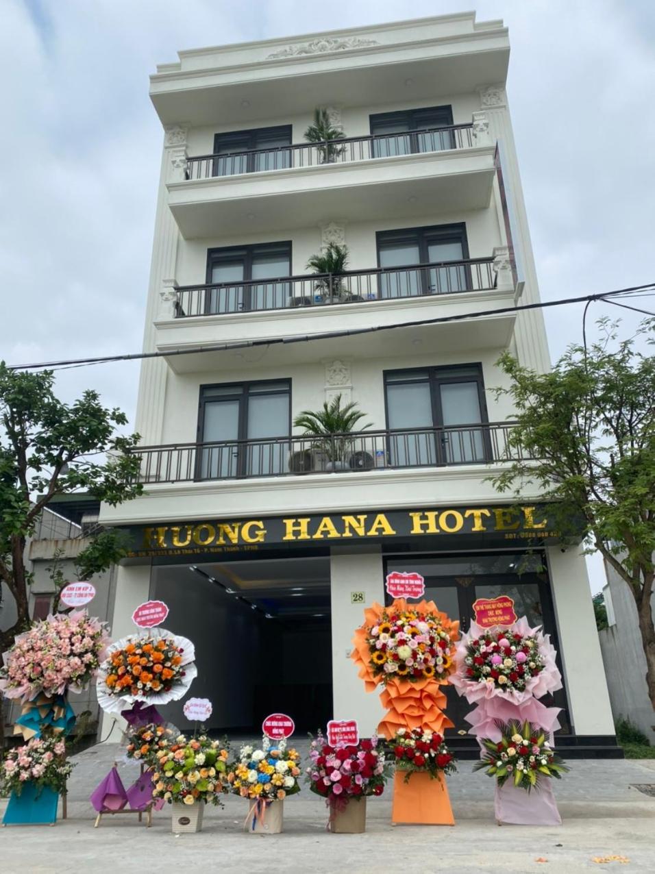 Khach San Huong Hana Phuc Tri Buitenkant foto